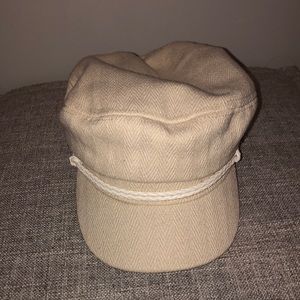 Forever 21 cream cabby hat